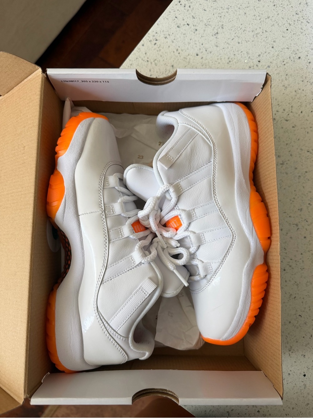Women's Jordan 11 "Bright Citrus